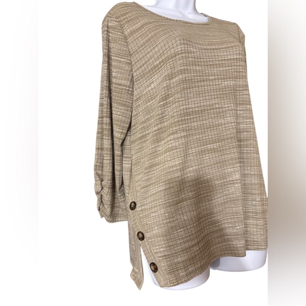 NEW Women’s Shirt